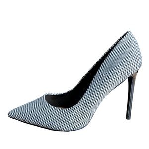 Le Chateau pointed toe heels.